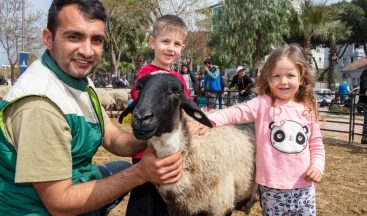 İzmir Büyükşehir Belediyesi kooperatiflerden bir yılda 130 milyon liralık alım yaptı
