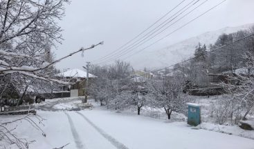İzmir’de Bozdağ’da Kar Sevinci
