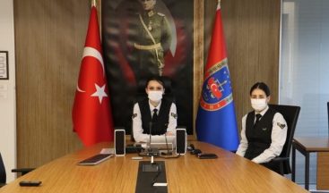 Jandarma öğrencilere zoom’dan konferans verdi