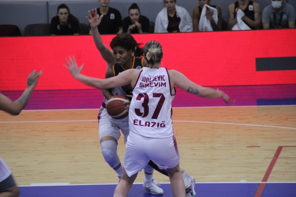 Kadınlar Basketbol Süper Ligi: Elazığ İl Özel İdare: 79 – Galatasaray: 87