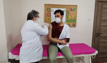 Kayseri’de sağlık çalışanlarından aşıya rekor talep