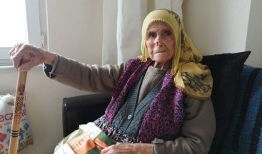 Kayserili 93 yaşındaki Şerife nineden aşı olun çağırısı