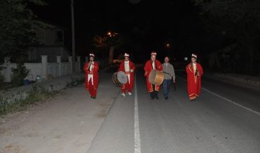 Kısıtlama günlerinde Mehter Takımı’ndan vatandaşlara moral desteği