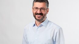 Koronavirüs aşısının yaz tatili planlarına etkisi