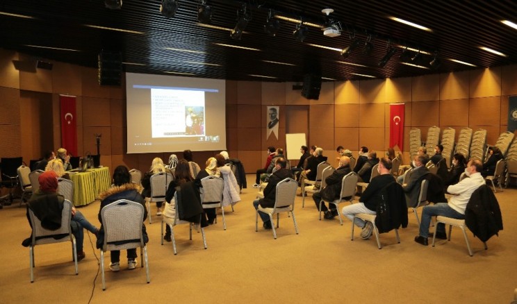 Küçükçekmece Belediyesi’nden sosyal tesis personeline sertifikalı meslek eğitimi