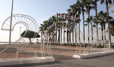 Mersin’de yılın ilk günü cadde ve sokaklar boş kaldı