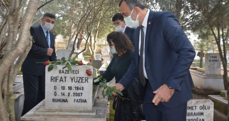 Nazillili merhum gazeteciler mezarları başında anıldı