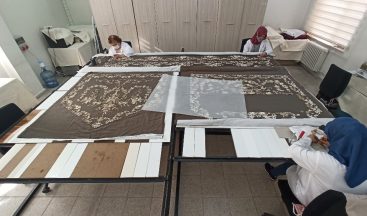 Osman Gazi Türbesi’nin örtüsü ilmek ilmek işleniyor