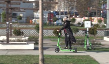 Sokağa çıkma kısıtlamasında güneşi gören İstanbullular Caddebostan Sahili’ne akın etti