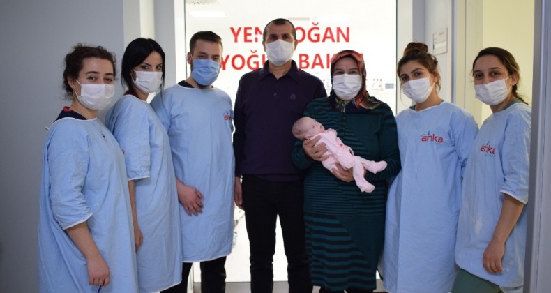 Parmak çocuk hayata tutundu