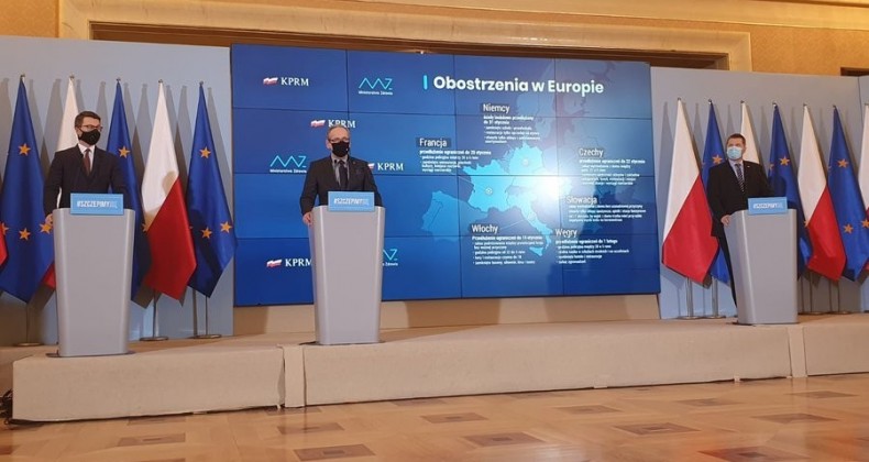 Polonya’da Covid-19 kısıtlamaları 31 Ocak’a kadar uzatıldı