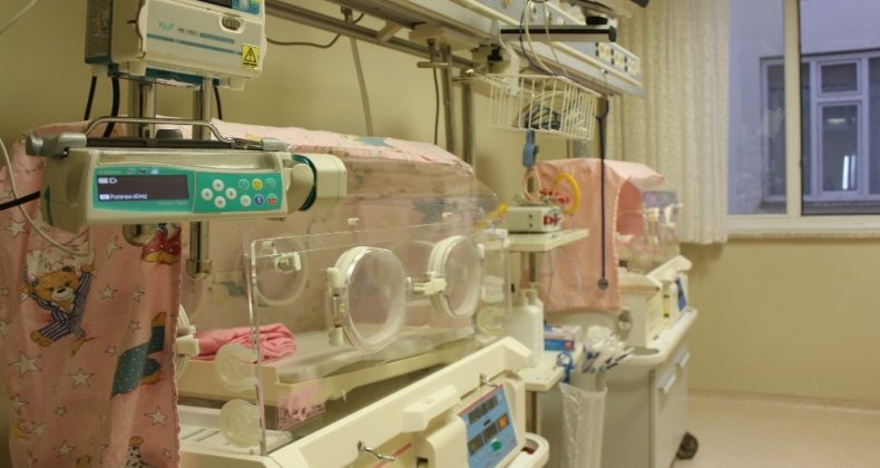 Prof. Dr. Canan Seren: “Bebeklerin birçoğu doğum sırasında anneden enfekte oluyor”