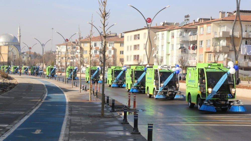 Şahinbey Belediyesi temizlik araçları filosunu güçlendirdi