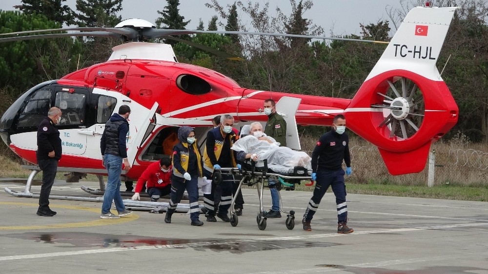 Samsun’da beyin kanaması geçiren hastanın yardımına ambulans helikopter yetişti