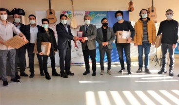 Ses yarışmasının ödül töreni gerçekleştirdi