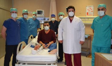 Silahla yaralanan şahsa damarlı kemik ve doku nakli yapıldı