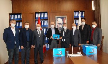 Silifke’de 60 öğrenciye klavyeli tablet bilgisayar