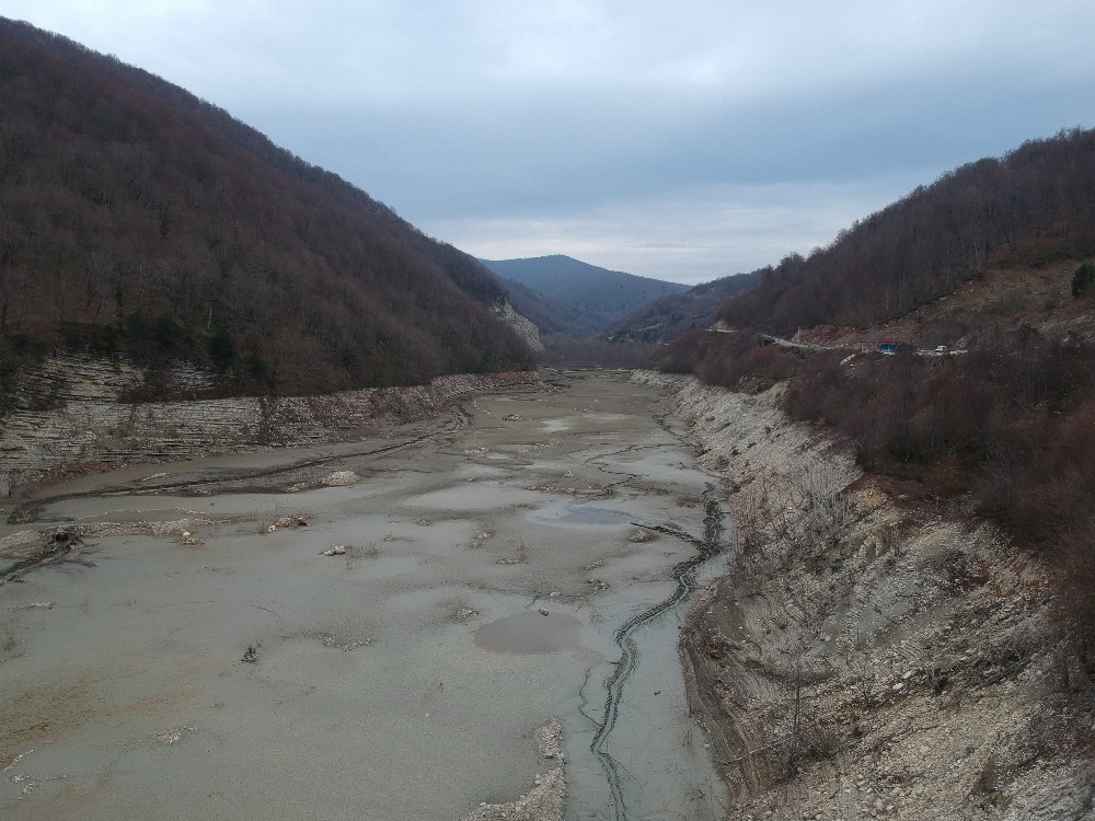 Sinop’un içme suyu barajında korkutan görüntü