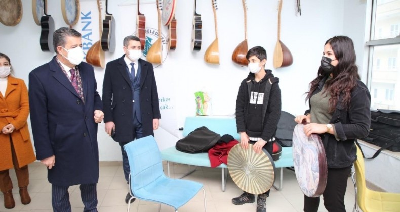 Şırnak Belediyesi yeni Gençlik Merkezini açmaya hazırlanıyor