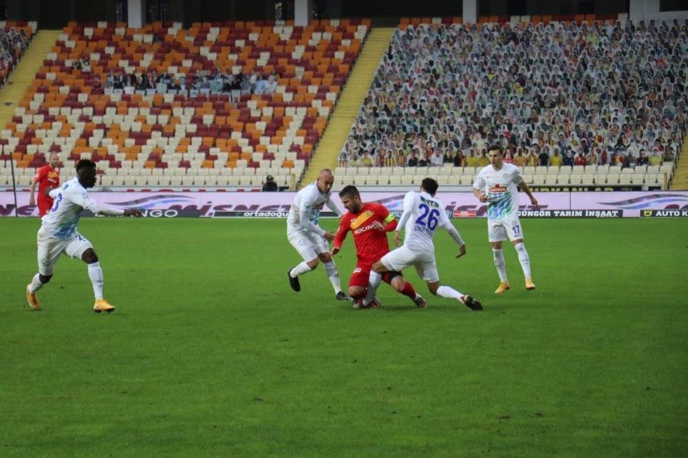 Süper Lig: Yeni Malatyaspor: 0 – Çaykur Rizespor: 1 (İlk yarı)