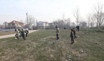 Taban saha isteyen çocuklarla buluştu