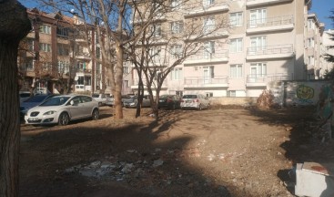 Tehlike saçan o ev yıkıldı