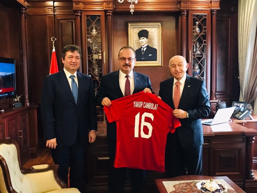 TFF Başkanı Nihat Özdemir, Bursa’da önemli ziyaretler gerçekleştirdi