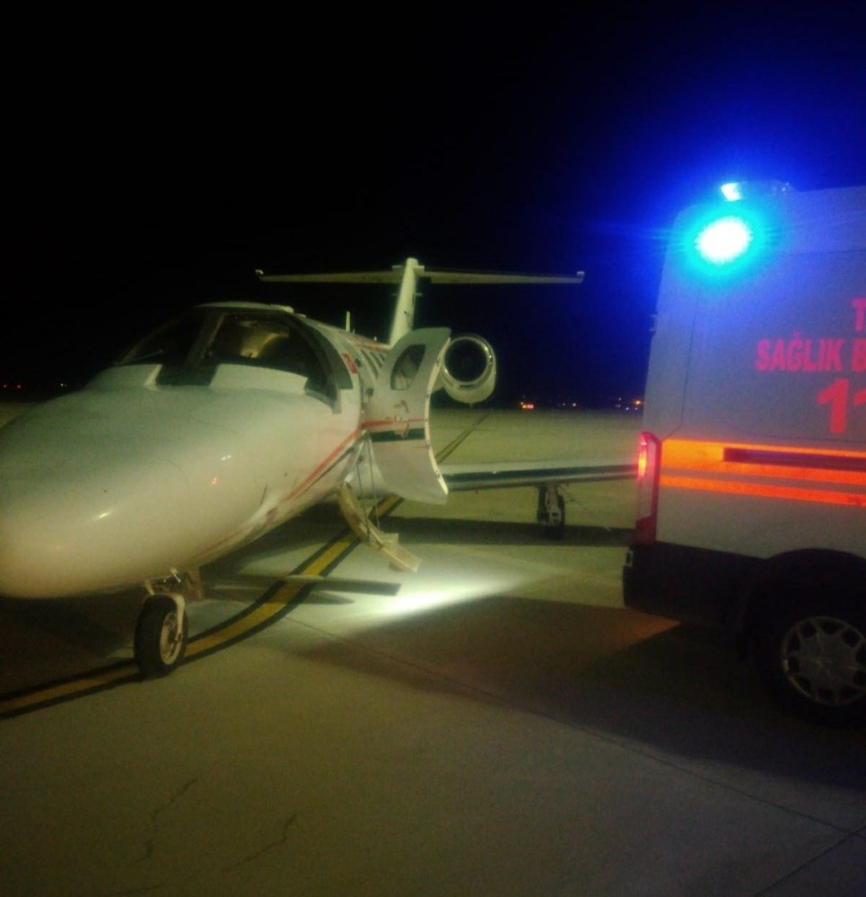 Uçak ambulans 2,5 aylık bebek için havalandı