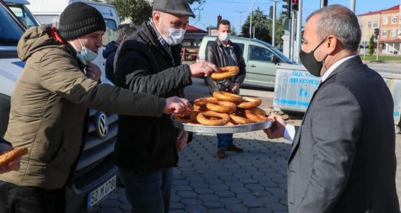 Ordu Valisinden Vatandaşa Simit
