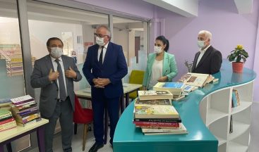 Vergi Dairesi Başkanı Baysal’dan ’Bir kitapta senden’ kampanyasına destek