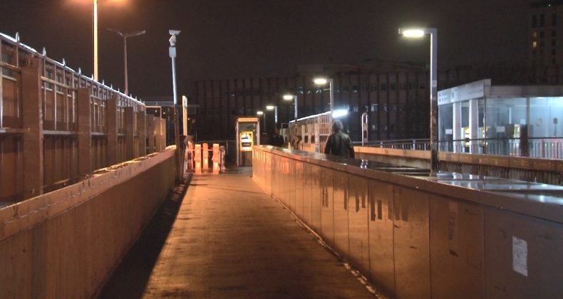 Yeni yılın ilk gününde meydanlar ve yollar boş kaldı