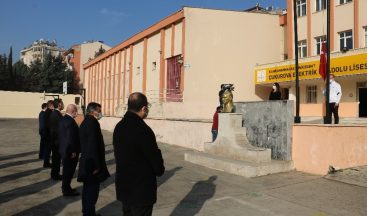 Yılmaz: “Okullarımız öğrencisiz yetim gibi duruyor”