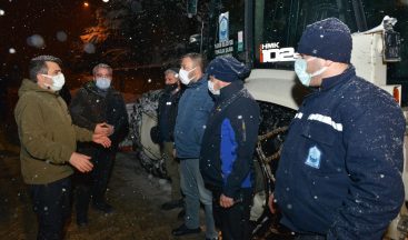 Yılmaz’dan gece kar mesaisi